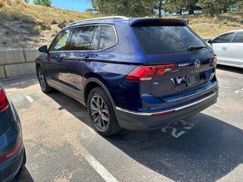 Used 2022 Volkswagen Tiguan SE w/ Panoramic Sunroof Package AWD/4WD image 3