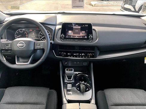 New 2026 Nissan Rogue SV image 5