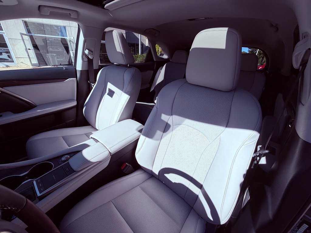 Certified 2022 Lexus RX 350 FWD w/ Premium Package image 15