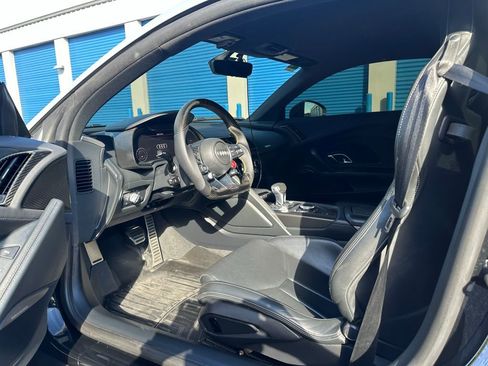 Used 2017 Audi R8 V10 plus image 37