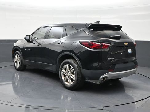 Used 2021 Chevrolet Blazer LT FWD image 3