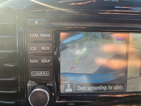 Used 2017 Nissan Juke SV w/ Technology Package FWD image 38