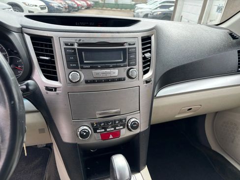 Used 2013 Subaru Outback 2.5i Premium image 11