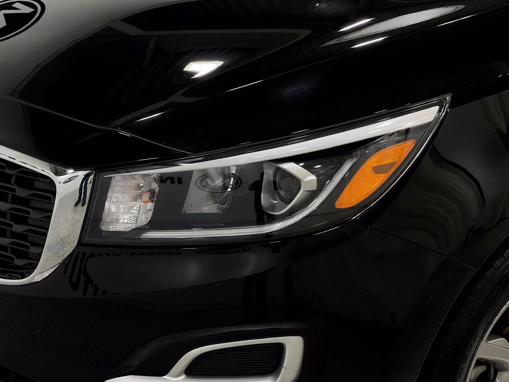 Used 2020 Kia Sedona EX FWD image 33