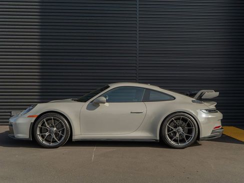 Certified 2024 Porsche 911 GT3 RWD image 2
