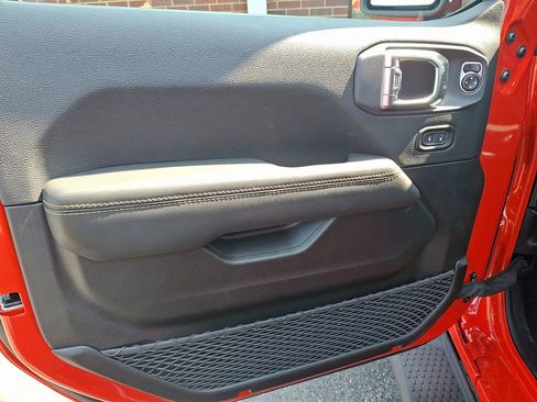 New 2025 Jeep Wrangler Sahara w/ Technology Group image 15