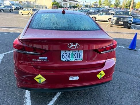 Used 2017 Hyundai Elantra SE FWD image 7
