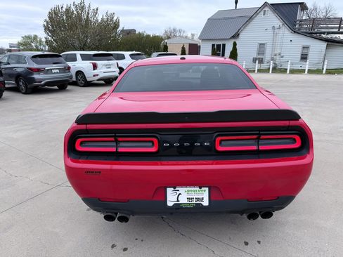 Used 2023 Dodge Challenger SXT RWD image 13