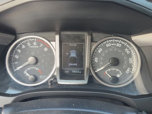 Used 2022 Toyota Tacoma SR5 w/ Technology Package AWD/4WD image 21