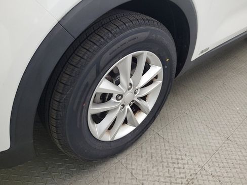 Used 2016 Kia Sorento AWD w/ LX Convenience Package image 31