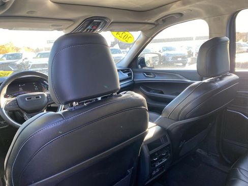 Used 2024 Jeep Grand Cherokee Limited 4xe image 29