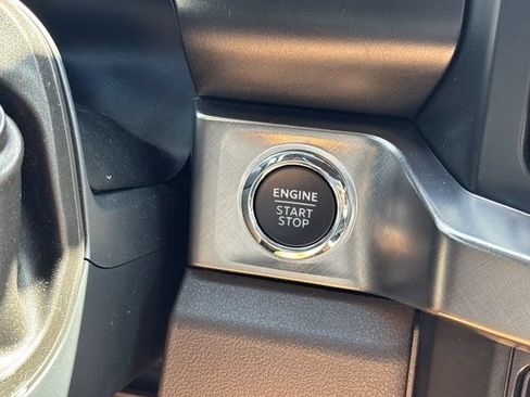 Used 2024 Ford F250 King Ranch w/ FX4 Off-Road Package AWD/4WD image 38