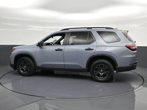 Used 2023 Honda Pilot TrailSport image 8