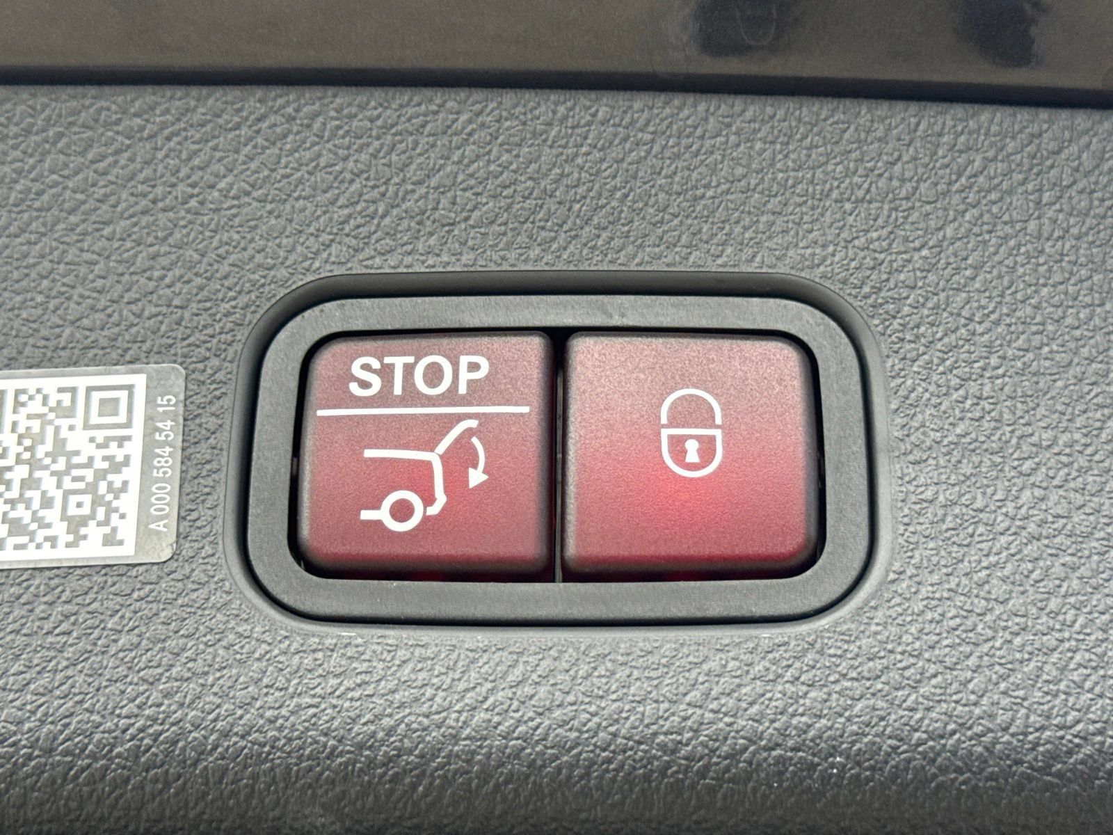 Used 2026 Mercedes-Benz GLC 300 image 17