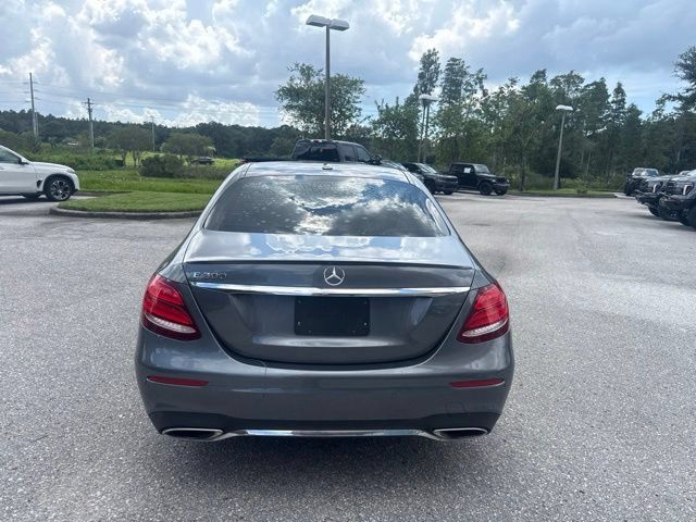 Used 2017 Mercedes-Benz E 300 image 5