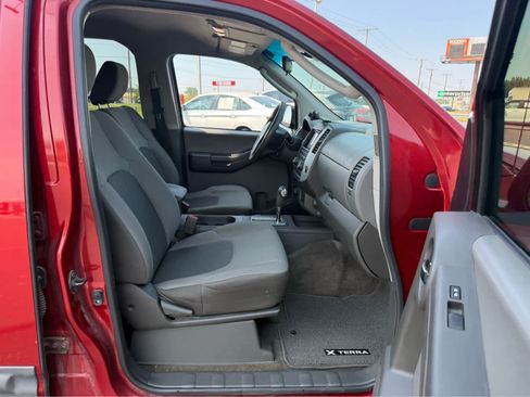 Used 2011 Nissan Xterra S AWD/4WD image 21