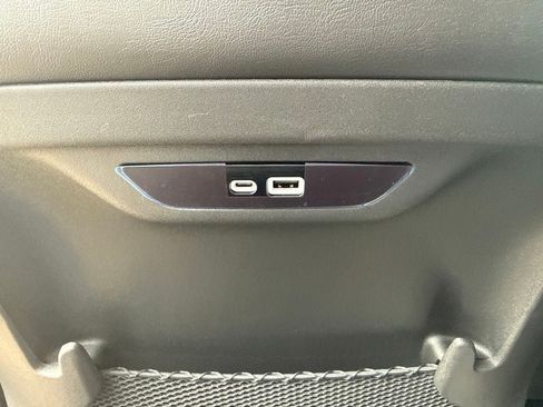 New 2027 Chrysler Pacifica Select AWD/4WD image 21
