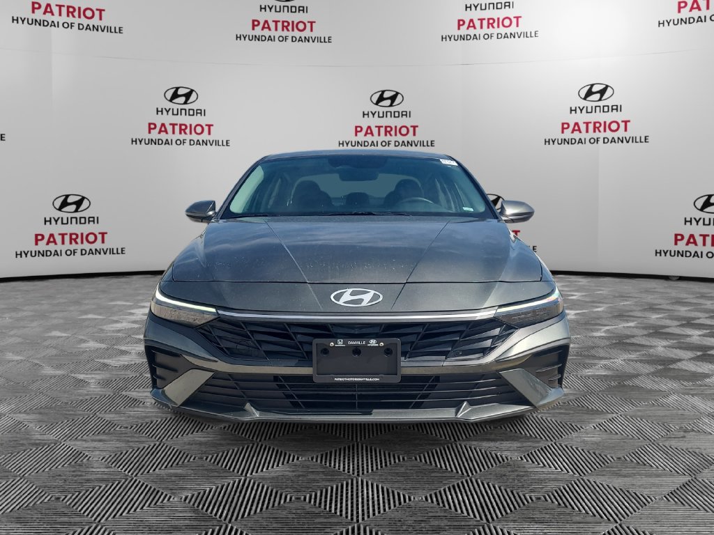 Used 2024 Hyundai Elantra SEL FWD image 8