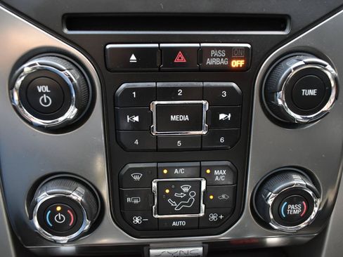 Used 2014 Ford F150 Raptor w/ Equipment Group 801A Luxury AWD/4WD image 21