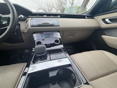 Used 2021 Land Rover Range Rover Velar R-Dynamic S AWD/4WD image 15