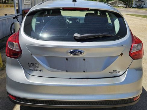 Used 2013 Ford Focus SE FWD image 5