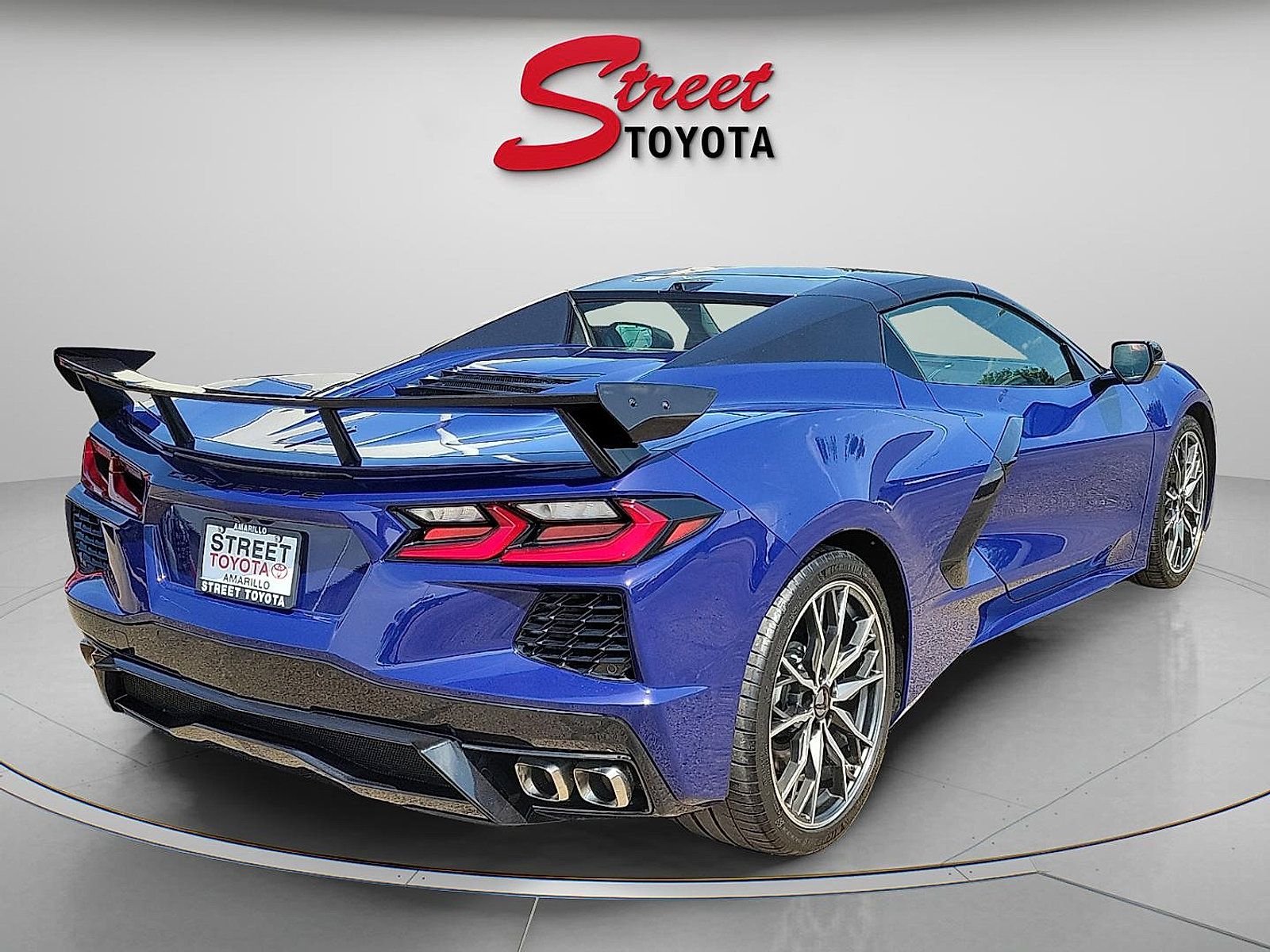 Used 2025 Chevrolet Corvette Stingray Preferred Conv w/ Z51 Performance Package RWD image 4