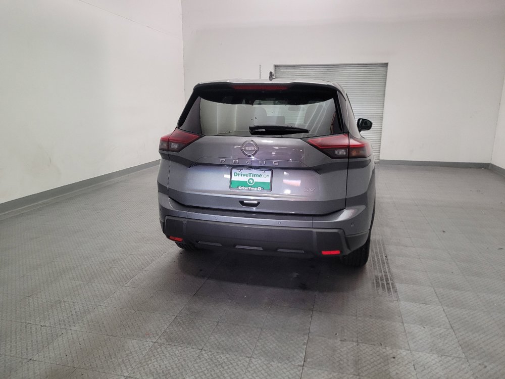 Used 2024 Nissan Rogue SV FWD image 7