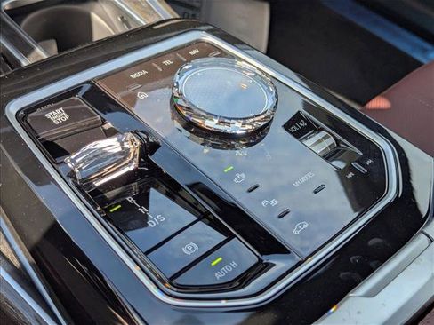 New 2026 BMW 740i image 13