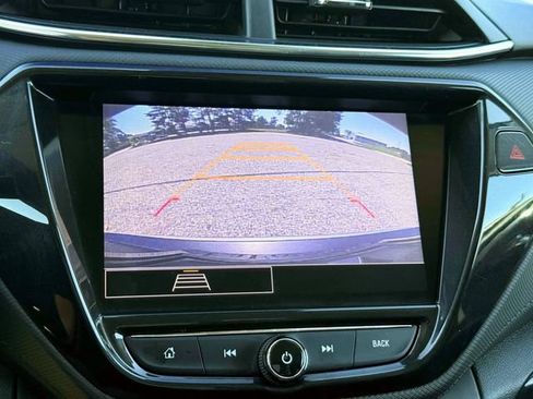 Used 2021 Chevrolet TrailBlazer LT w/ Premium Seating Package FWD image 27