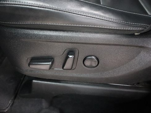 Used 2020 Kia Telluride S w/ S 8 Passenger Seating Package AWD/4WD image 10