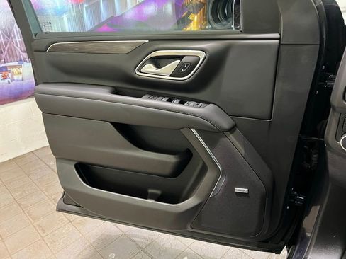 Used 2022 Chevrolet Tahoe LT w/ Luxury Package image 14