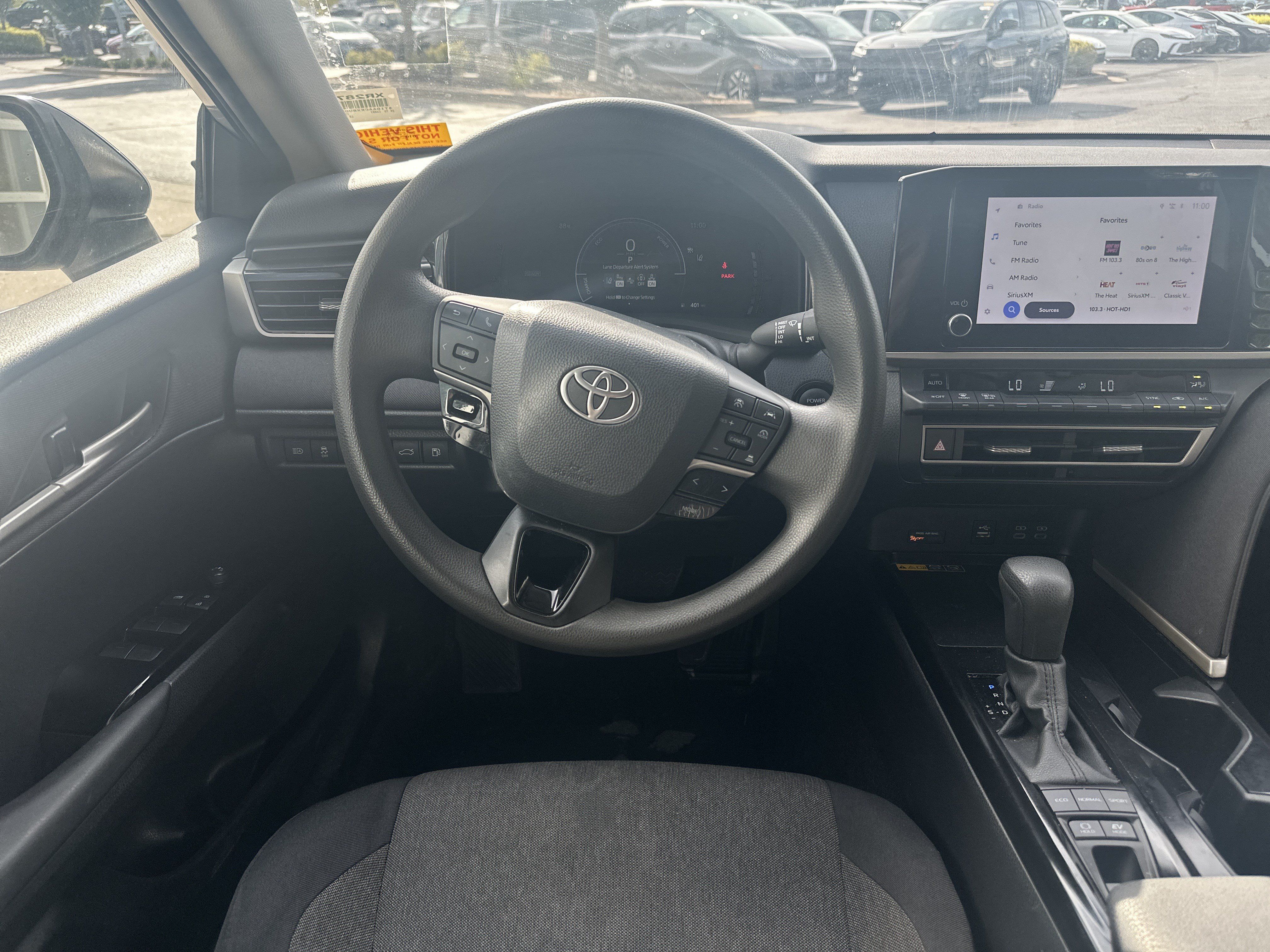 Used 2025 Toyota Camry LE FWD image 25