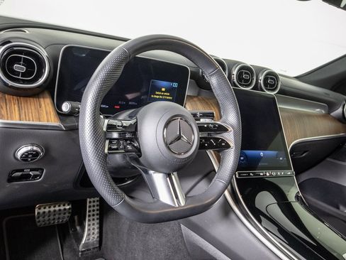 Used 2024 Mercedes-Benz GLC 300 4MATIC w/ AMG Line image 17