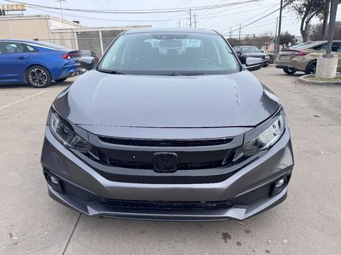 Used 2016 Honda Civic Touring image 2