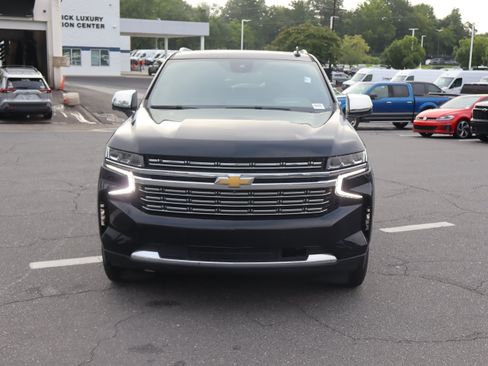 Used 2023 Chevrolet Tahoe Premier w/ Premium Package 2 AWD/4WD image 15