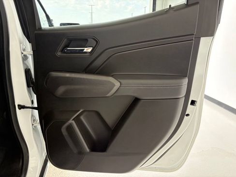 Used 2024 Chevrolet Colorado LT w/ LT Convenience Package II AWD/4WD image 33