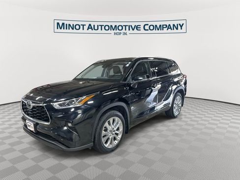 Used 2021 Toyota Highlander Limited AWD/4WD image 4
