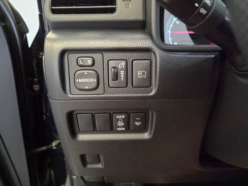 Used 2024 Toyota 4Runner TRD Off-Road Premium w/ Moonroof Package AWD/4WD image 30