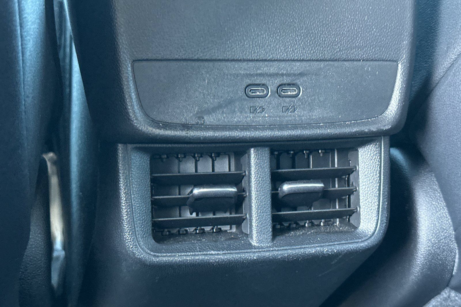 Used 2025 Chevrolet Equinox LT w/ Convenience Package II FWD image 40