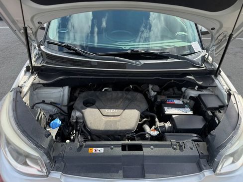 Used 2016 Kia Soul FWD image 16