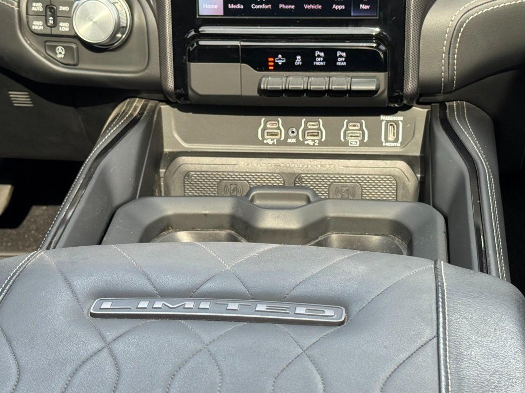 Used 2025 RAM 1500 Limited AWD/4WD image 14