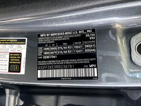 Used 2024 Mercedes-Benz GLS 450 4MATIC image 29