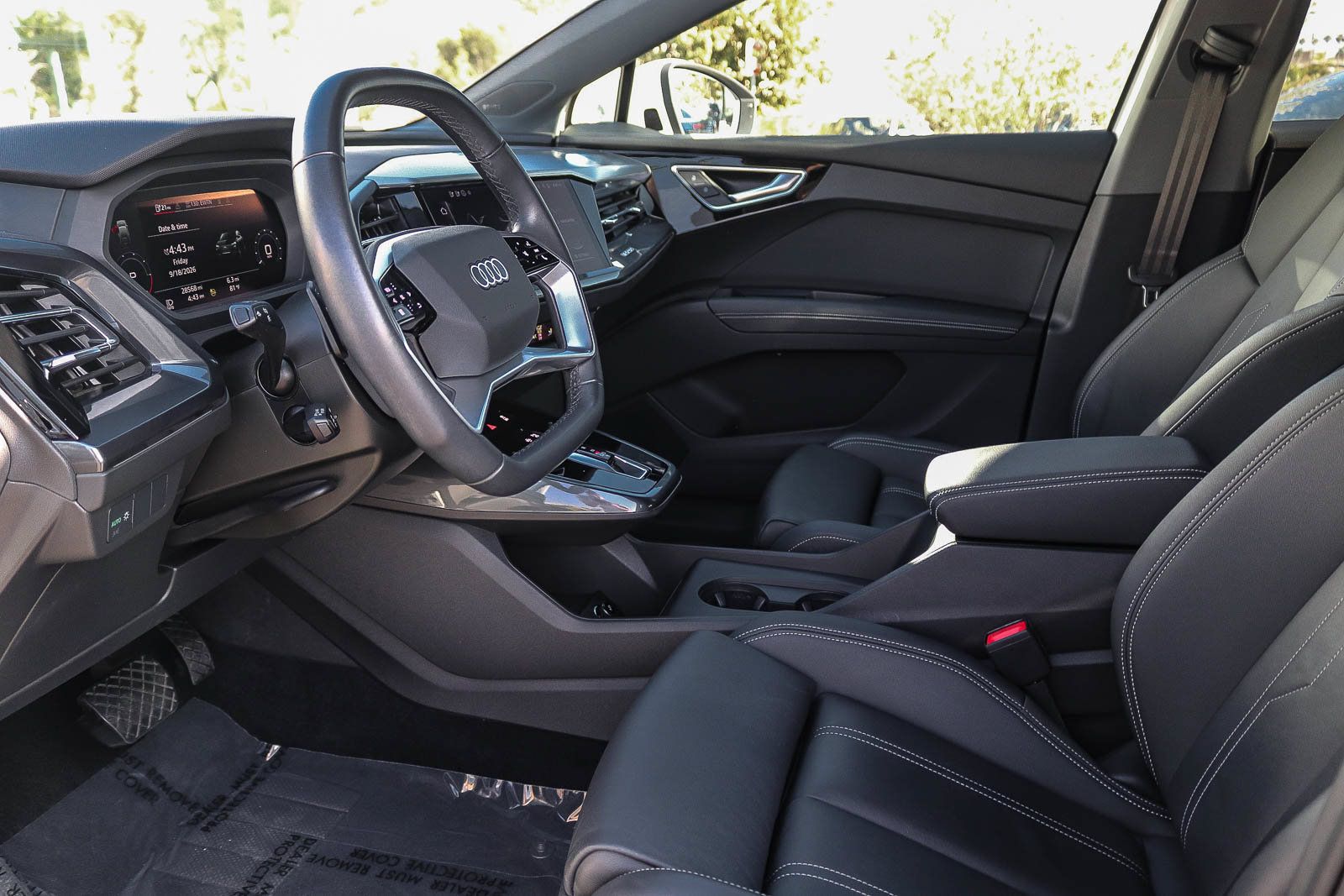 Certified 2023 Audi Q4 e-tron Premium Plus AWD/4WD image 7