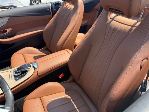 Used 2023 Mercedes-Benz E 450 Cabriolet image 2