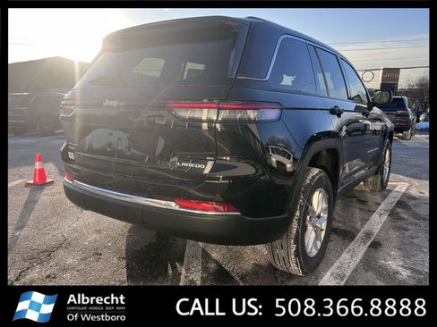 New 2025 Jeep Grand Cherokee Laredo X image 5
