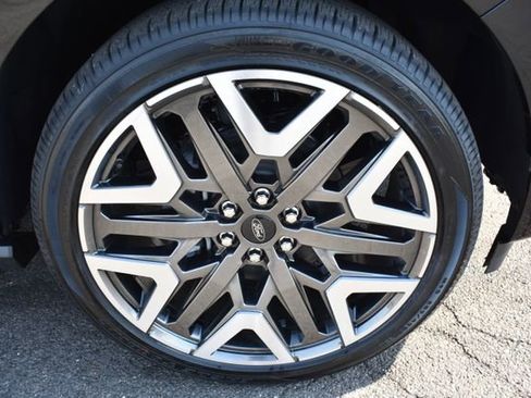 New 2026 Ford Expedition Max Platinum w/ Platinum Ultimate Package AWD/4WD image 60