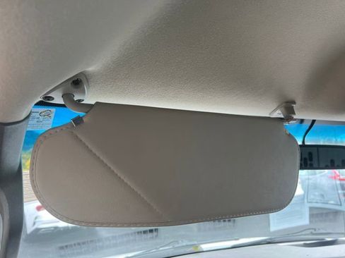 Used 2021 Chevrolet Express 2500 image 34