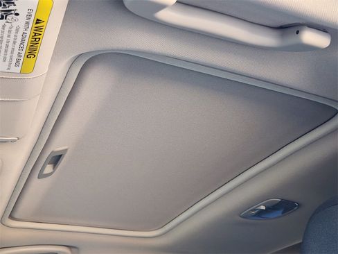 New 2025 Subaru Crosstrek 2.5i Premium image 19