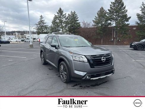 Certified 2023 Nissan Pathfinder SL w/ SL Premium Package image 1