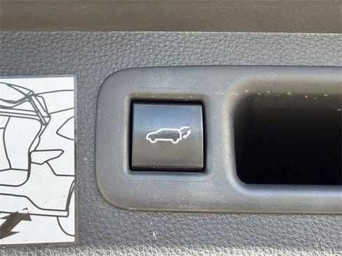 Certified 2022 Toyota Highlander Limited image 35